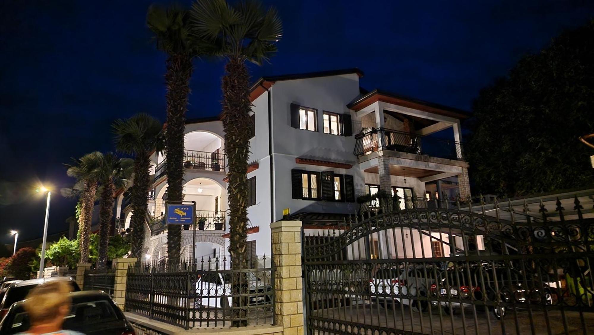 Apartments Modrusan Rovinj Extérieur photo
