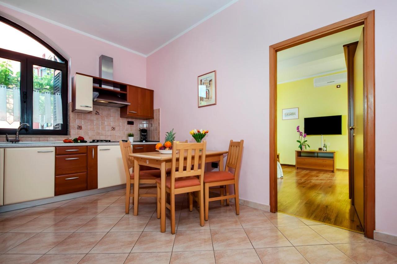 Apartments Modrusan Rovinj Extérieur photo