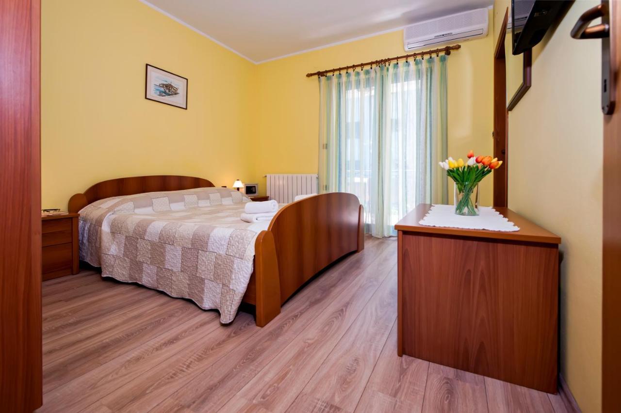 Apartments Modrusan Rovinj Extérieur photo