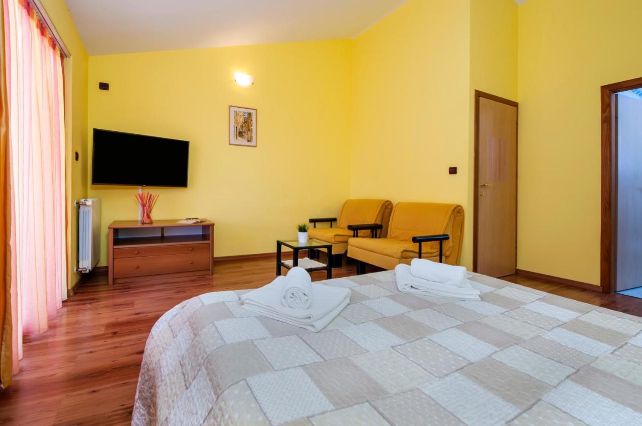 Apartments Modrusan Rovinj Extérieur photo
